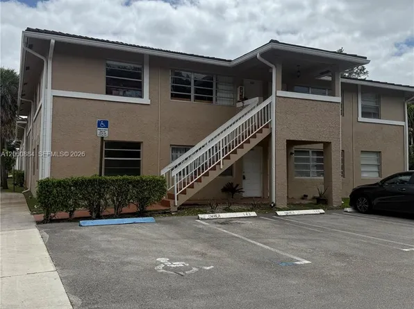 10228 Twin Lakes Dr APT 16, Pompano Beach, FL 33071