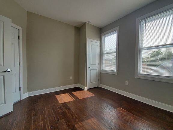 4th image of 146 Clendenny Ave #31E