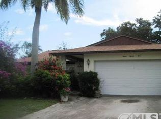1223 Woodridge Ave, Naples, FL 34103