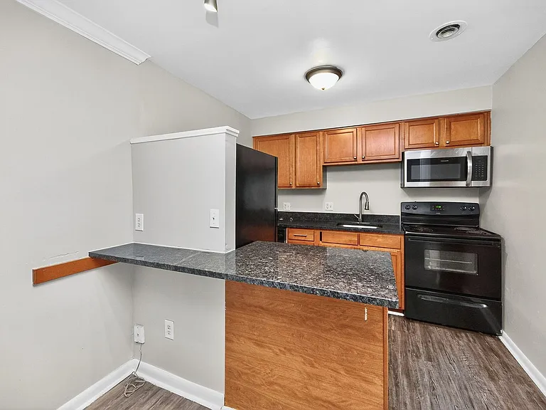 3336 Jefferson Ave #14 — Photo 7