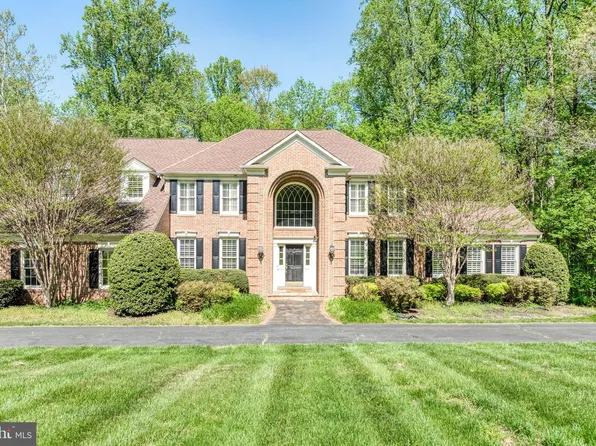 11224 Devereux Manor Ln, Fairfax Station, VA 22039