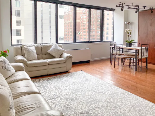 455 East 86th Street 8C image 2 of 12