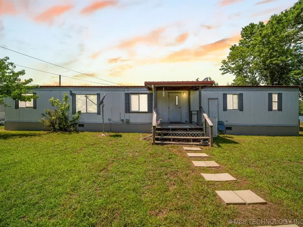 104 Elm St, Spavinaw, OK 74366