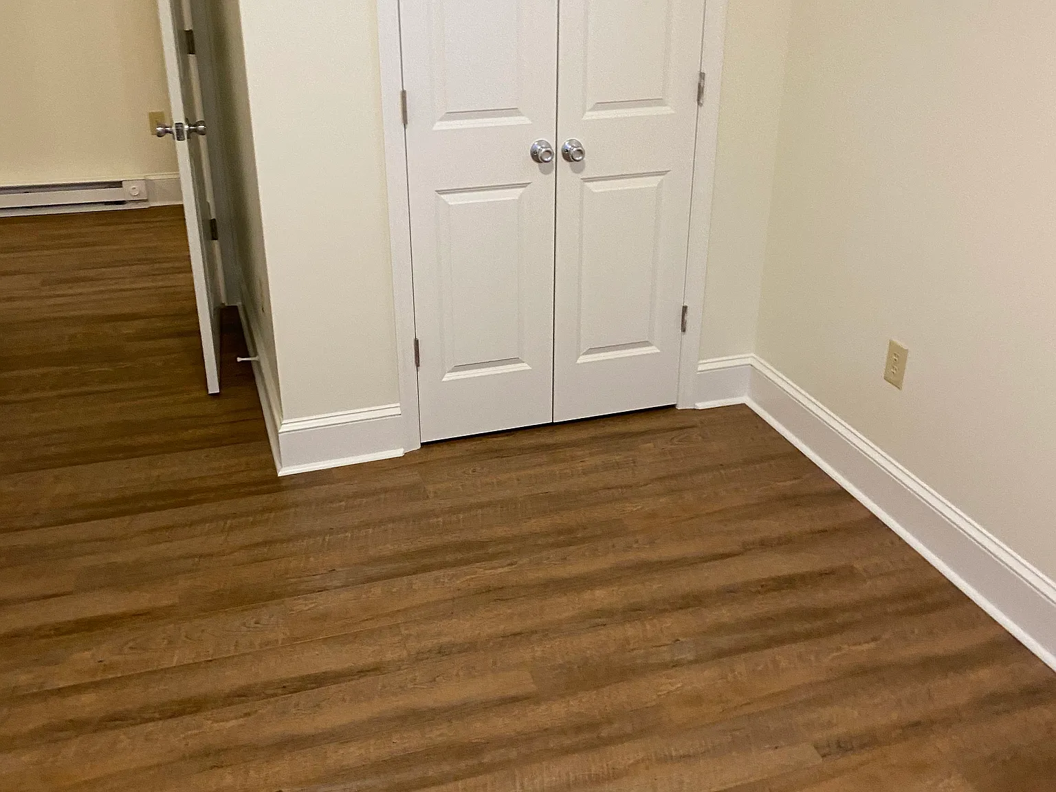 1 bed, 650 sqft, $950 — Photo 2