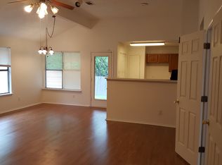 517 Valley Spring Dr, Arlington, TX 76018