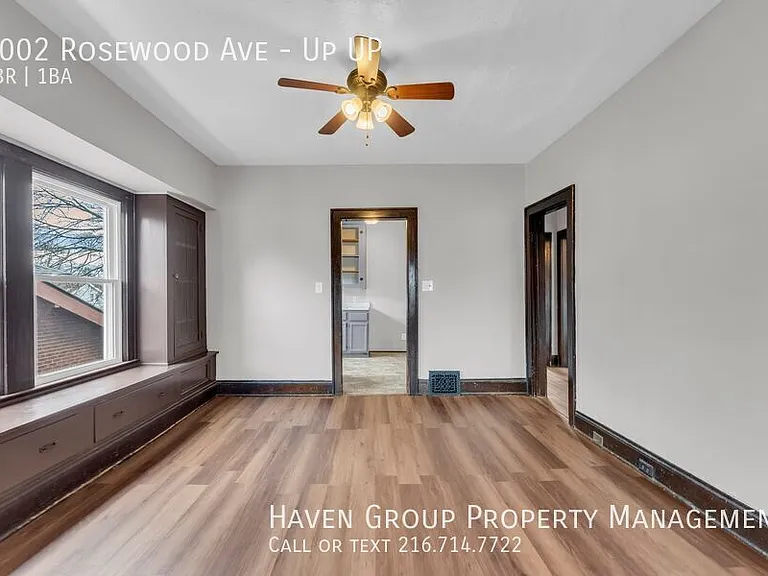 9002 Rosewood Ave #UP UP — Photo 8