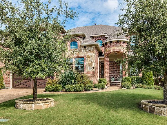 2nd image of 4404 Oxbow Dr