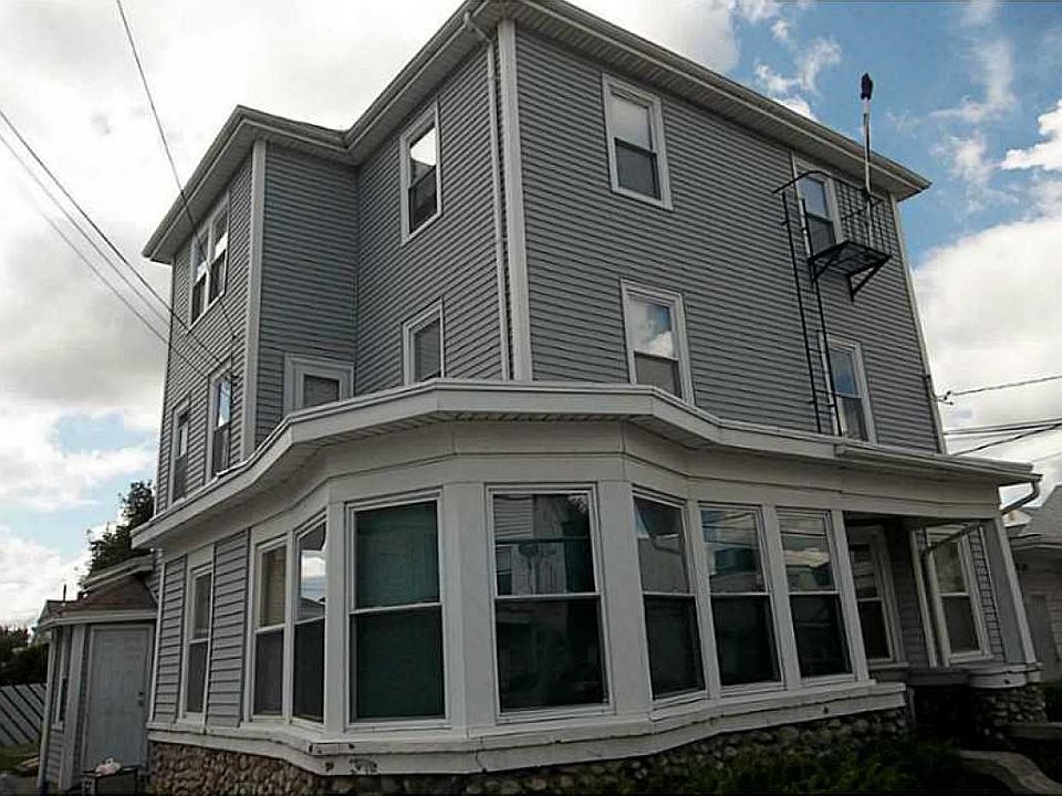 1st image of 1040 Mineral Spring Ave