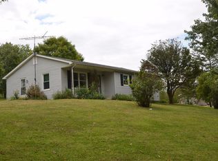 2196 Junction Pike, Berry, KY 41003