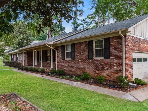 12001 Camelot Dr SE, Huntsville, AL 35803