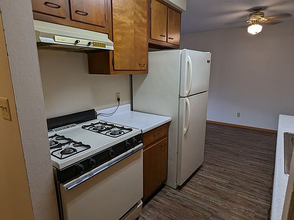 2nd image of 1005 S East St #208