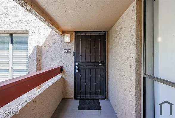 3131 W Cochise Dr #204 — Photo 1