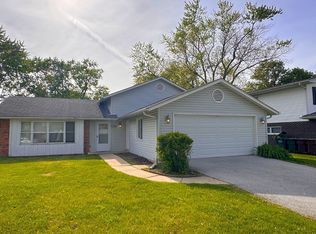 22500 Pleasant Dr, Richton Park, IL
