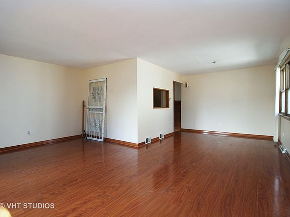 2nd image of 390 Mackinaw Ave