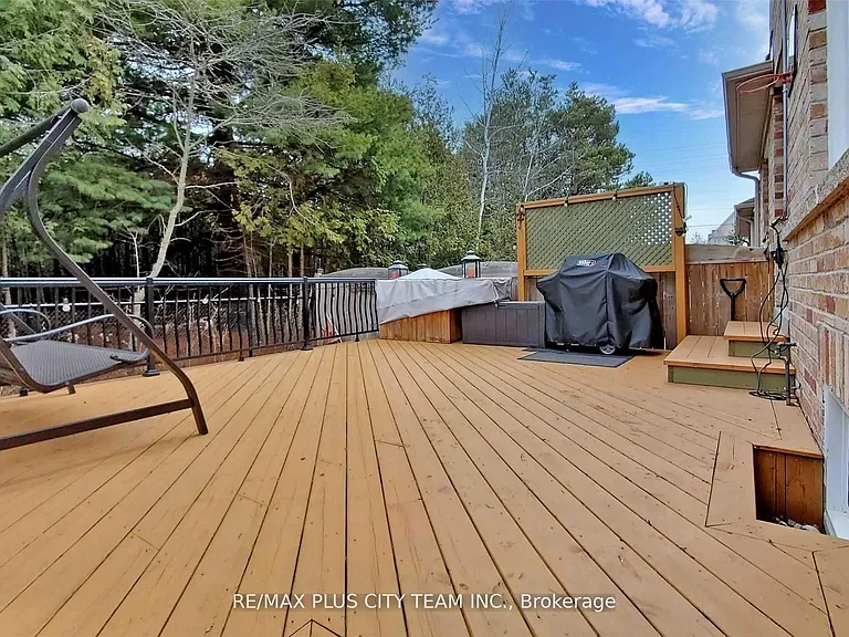 16 Edison Way — Photo 31