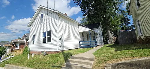 244 E 32nd St Photo 1