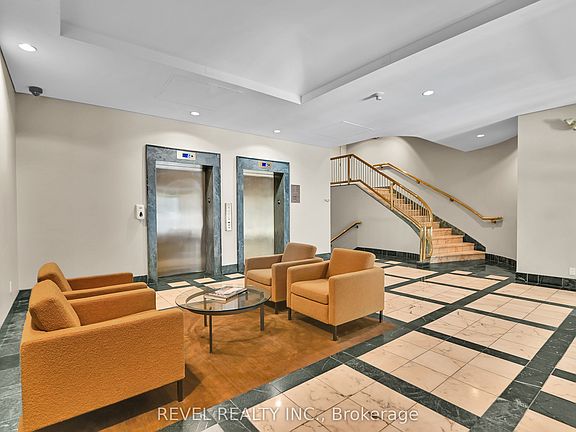 2nd image of 15 Murray St #301