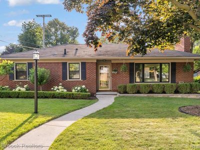 2436 Hawkins Ave, Royal Oak, MI, 48073