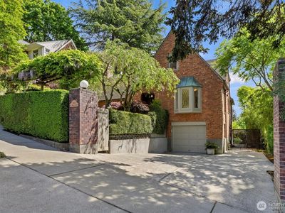 3307 E Mercer Street, Seattle, WA, 98112
