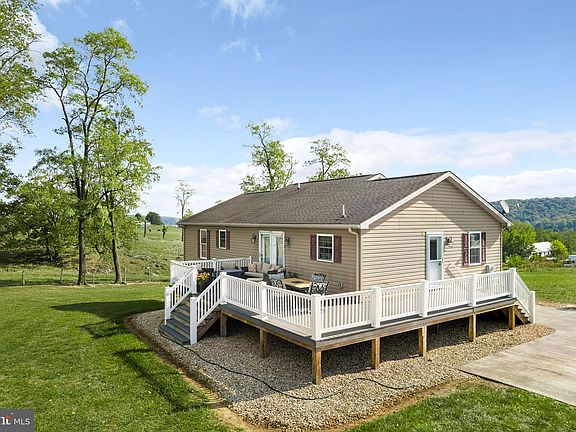 3rd image of 7417 Sunflower Ln