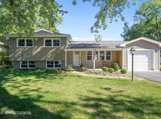22W612 Arbor Ln, Glen Ellyn, IL 60137