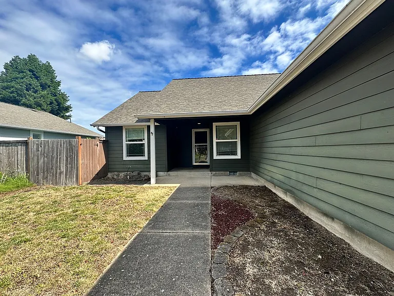 4063 Alameda Ave NE — Photo 1