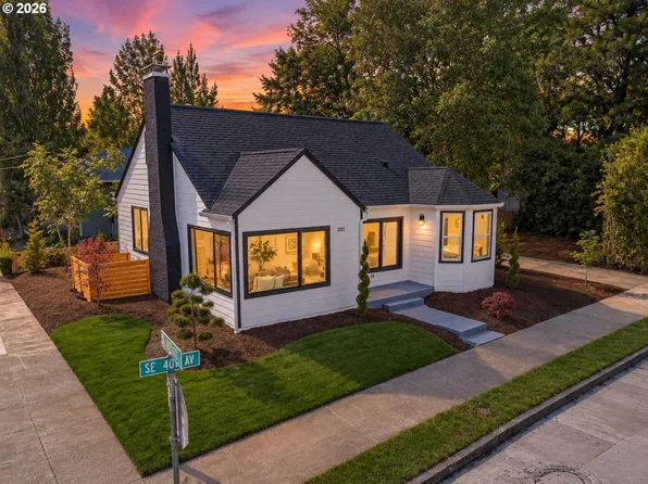 2333 SE 40th Ave, Portland, OR 97214