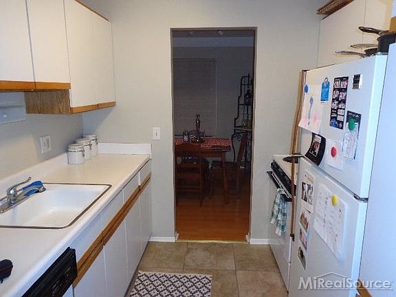 2nd image of 657 E Fox Hills Dr #1