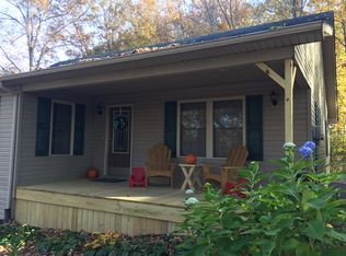 762 John St, Russell Springs, KY 42642