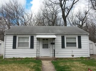 919 40th Street Ct, Moline, IL 61265