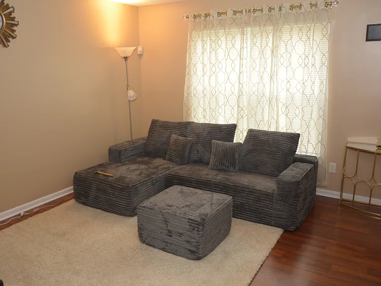 979 Kemper Meadow Dr — Photo 6