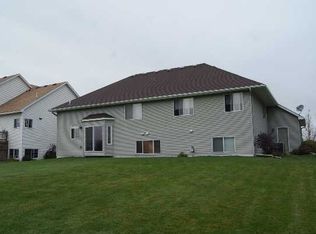 19493 Elkridge Trl, Farmington, MN 55024