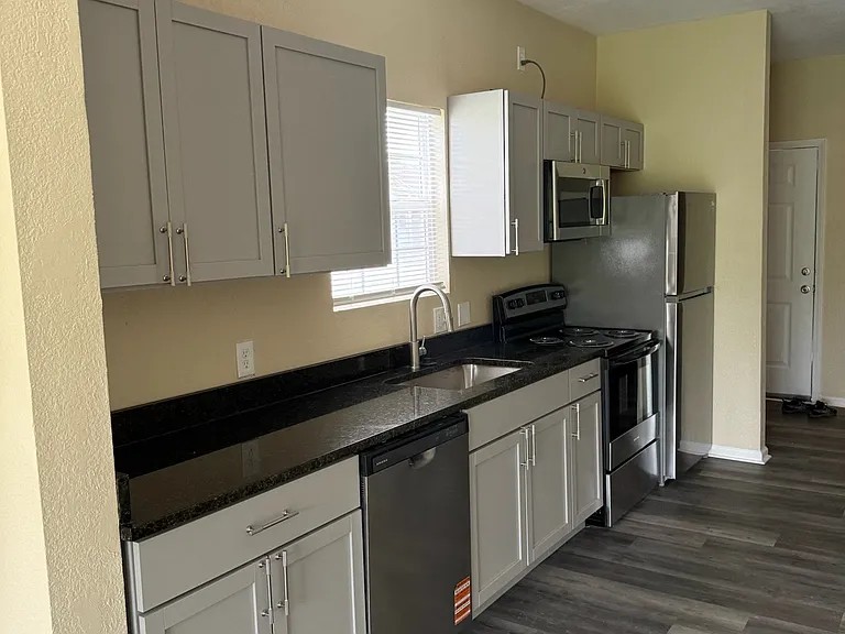 10358 Sloan Ave #10358 — Photo 2
