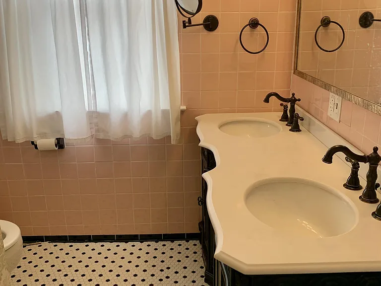 916 Pine Rd — Photo 16