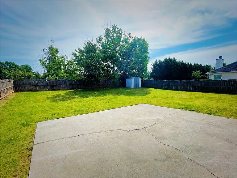 788 Roxholly Ln — Photo 25