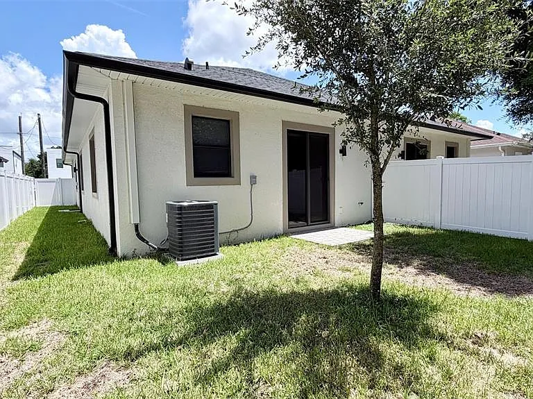 4106 N Thatcher Ave #B — Photo 21