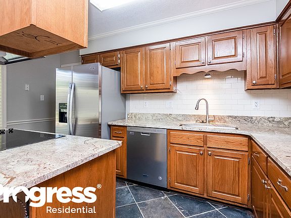 4th image of 8312 Chimneyrock Blvd