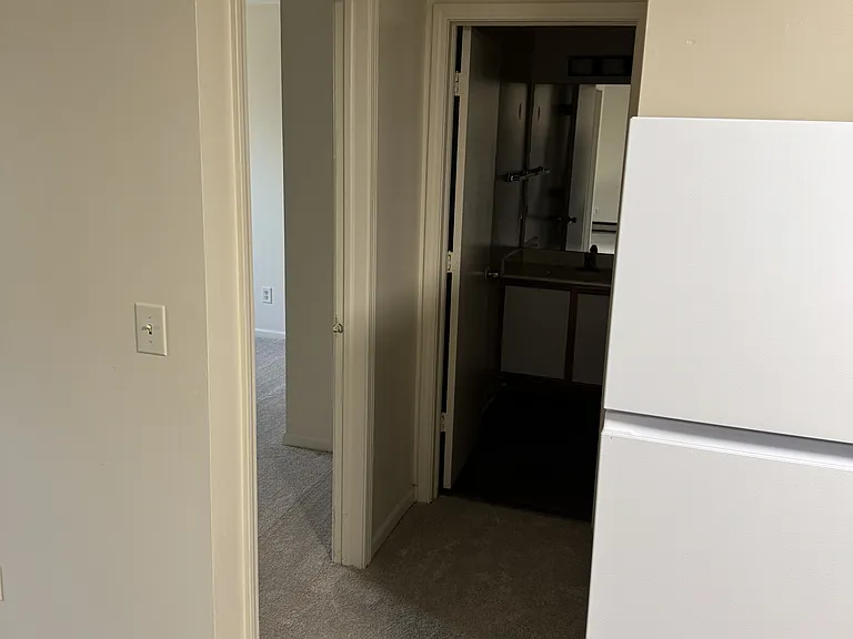 1130 Minns Dr #8 — Photo 4