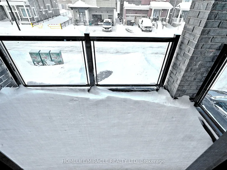689 Mika St — Photo 31