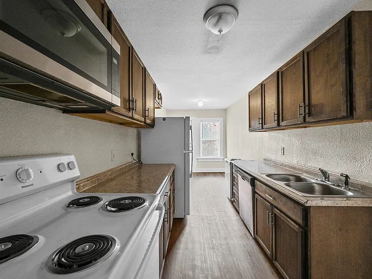1016 E Arlington Ave #D — Photo 6