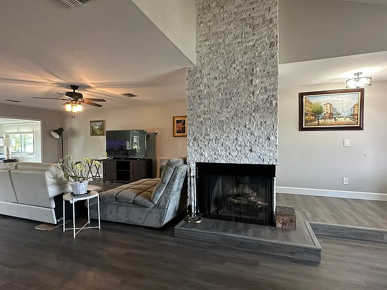1000 Huntington Ct — Photo 9