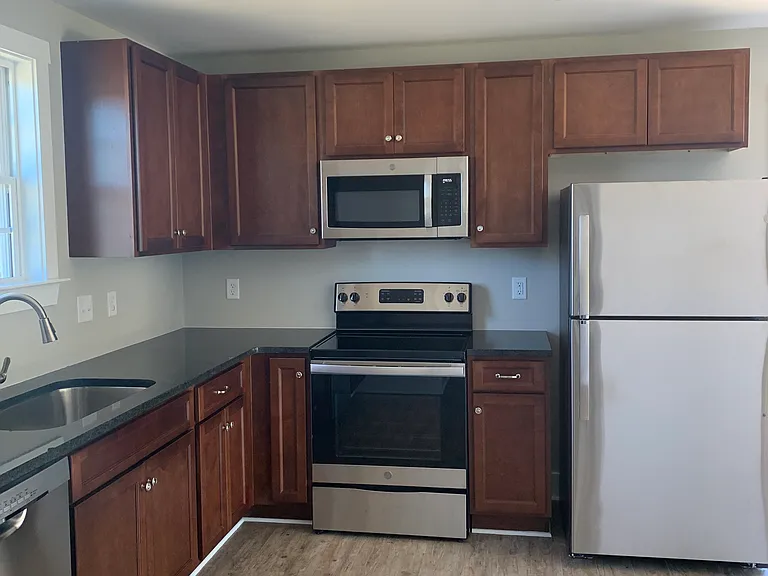 Kitchen--stainless steel appliances