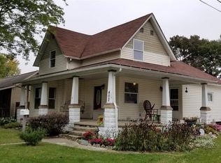 402 N Line St, Churubusco, IN 46723