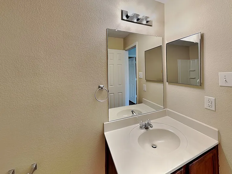 1813 Trego Dr — Photo 18
