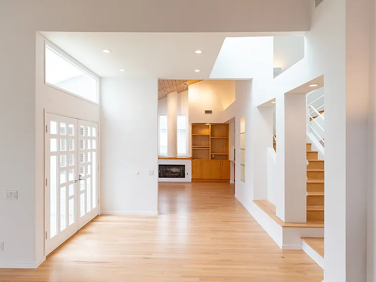 8017 Agnew Ave — Photo 4