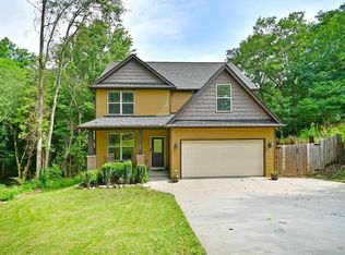 200 Hunters Woods Dr, Simpsonville, SC 29680