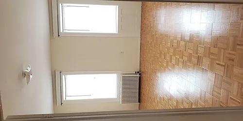 Rented by Roz Khan, LREB