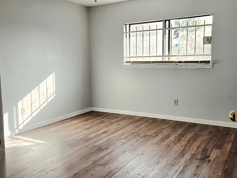 8826 Heatherly Dr — Photo 27