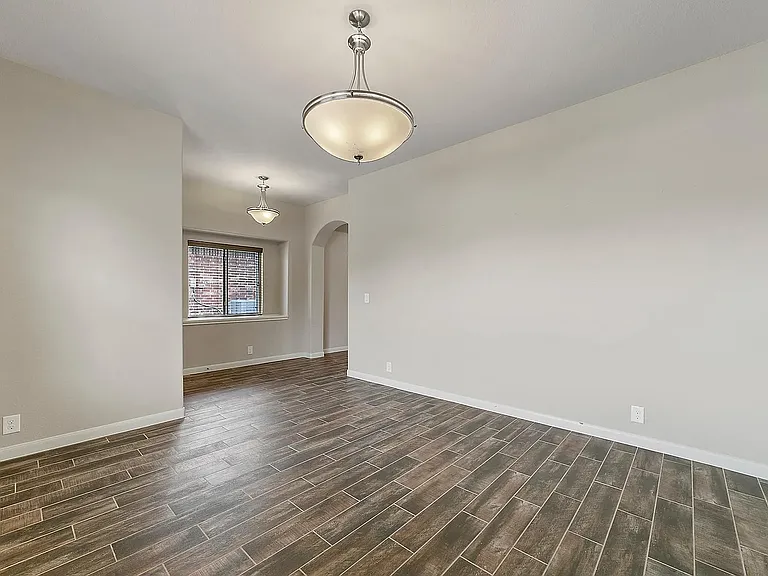 485 Harding Ln — Photo 10