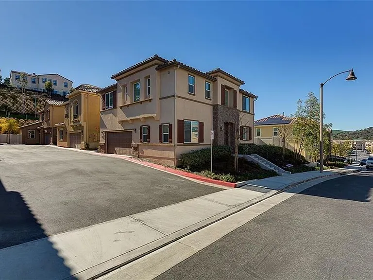 21100 Blossom Way — Photo 27